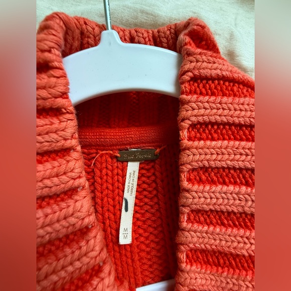 Free People Sweater - Picture 7 of 8